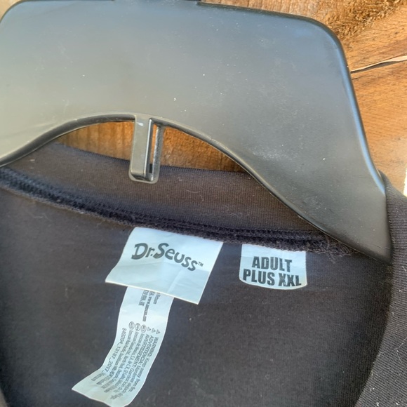 Dr. Seuss T-shirt size XXL . - Picture 3 of 8